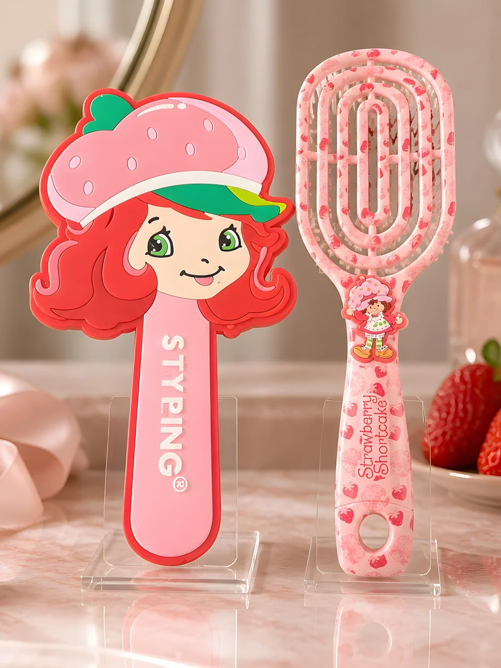 Strawberry Shortcake Hair Brush And Hand Mirror Set
